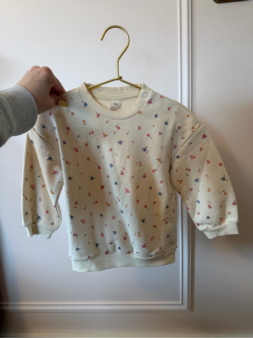 NWT H&M toddler kids floral print crewneck sweater